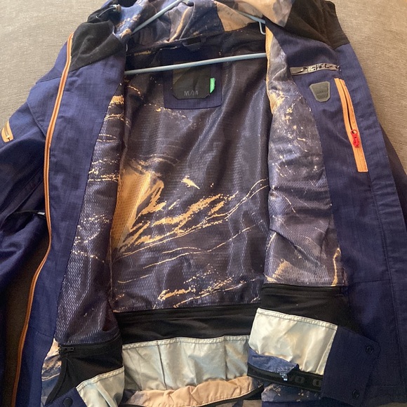 Oakley Jacket, Medium - Picture 5 of 6